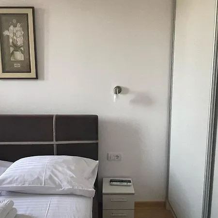 Kraljevi Cardaci Lux 10 Апартаменты *